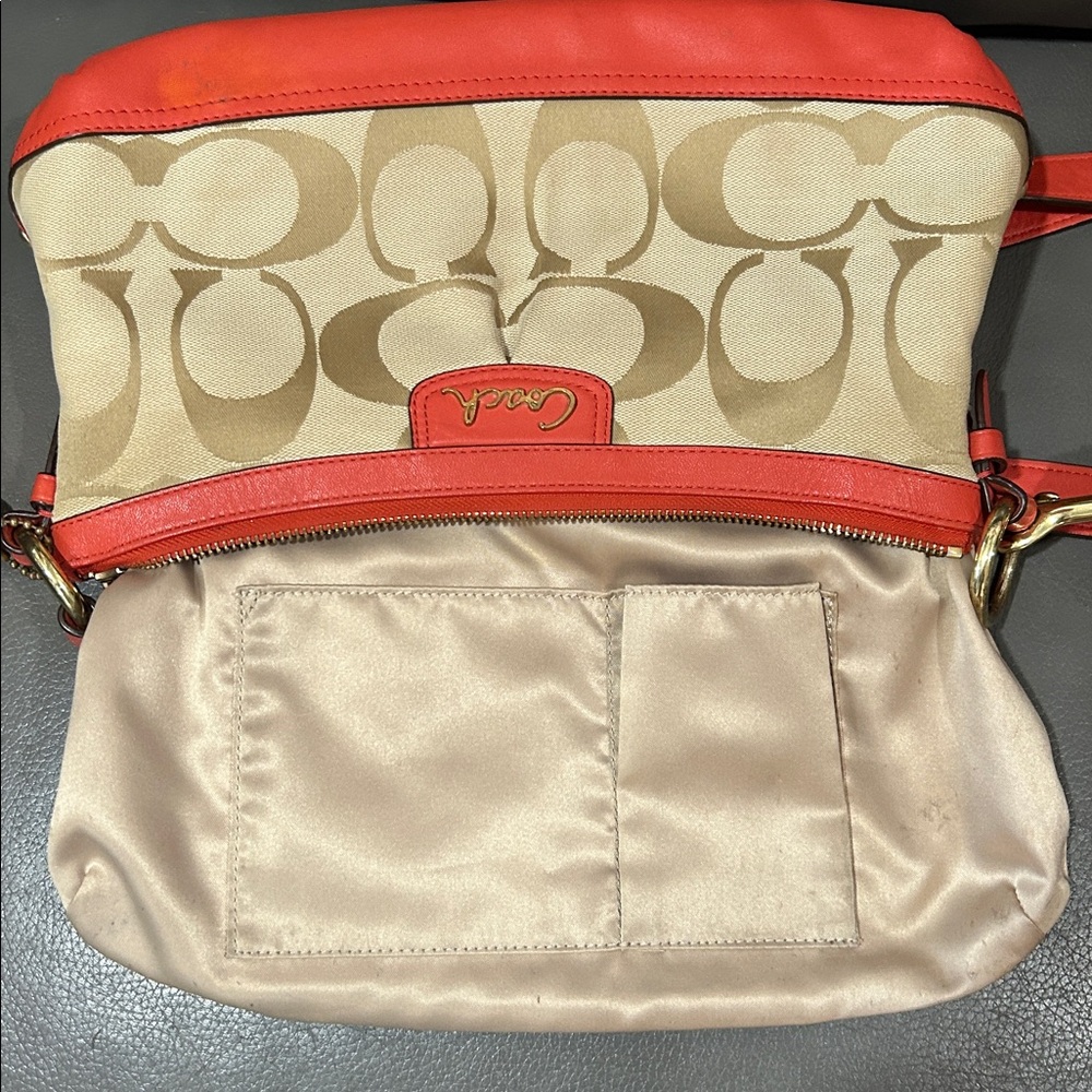 Coach Park Signature East-West Duffle K1280-F19731 GUC SEE ALL PHOTOS - Picture 13 of 14